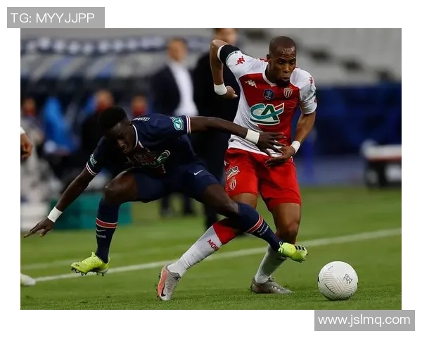 法国足球铁头传奇是谁 他为何能赢得铁血头球之名 法国足球铁头传奇是谁 他为何能赢得铁血头球之名