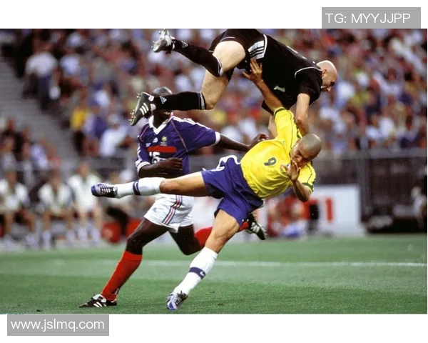 足球巨星赛场外的另一面：他们最爱用音乐调节心情