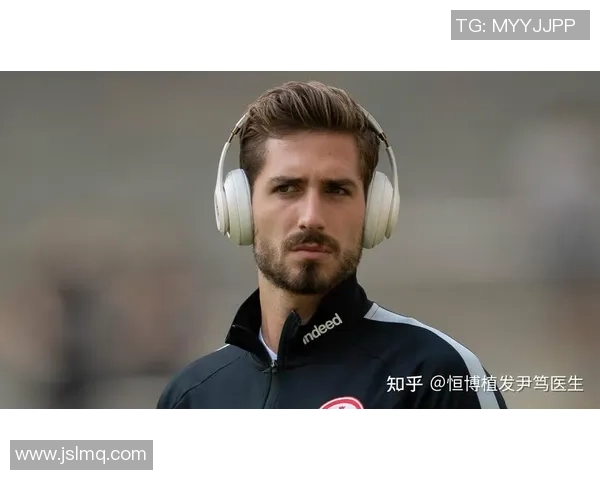 足球球星独特渐变发型大揭秘 引领潮流的发型风格与魅力解析